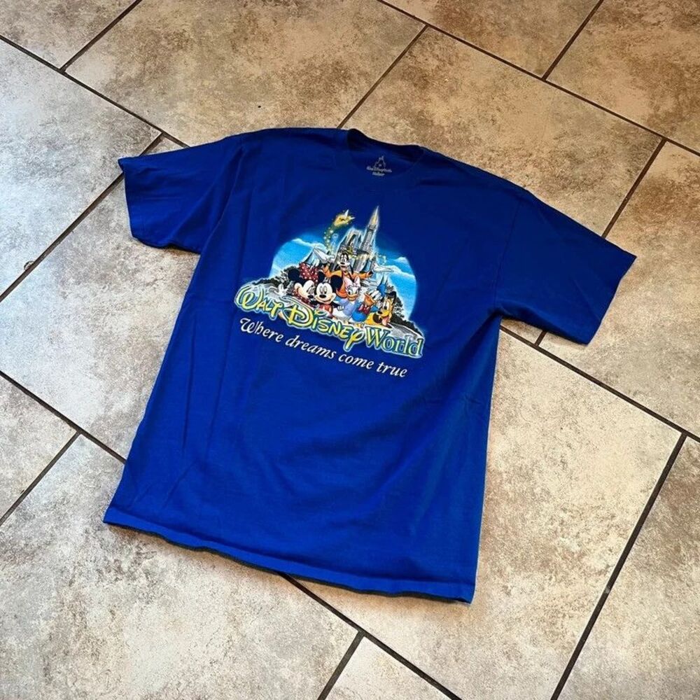 Vintage Disney World Where Dreams Come True Shirt M